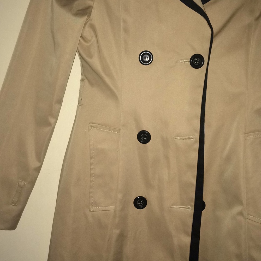 Coat - Picture 3 of 3